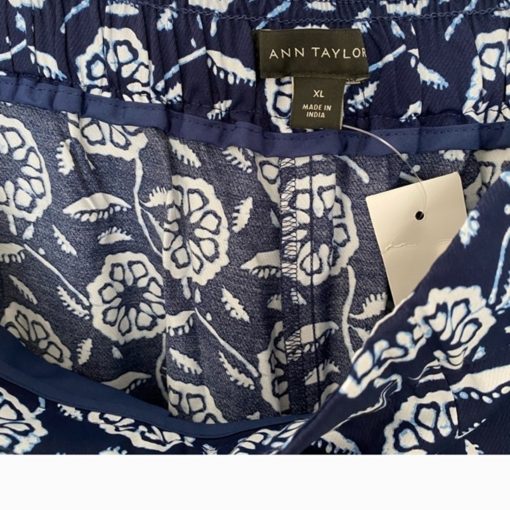 Ann Taylor Blue and White Pants XL NWT - Picture 2 of 4